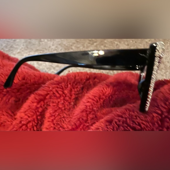 💎Bedazzled fake glasses Very well constructed 💎BLING! - Picture 6 of 8